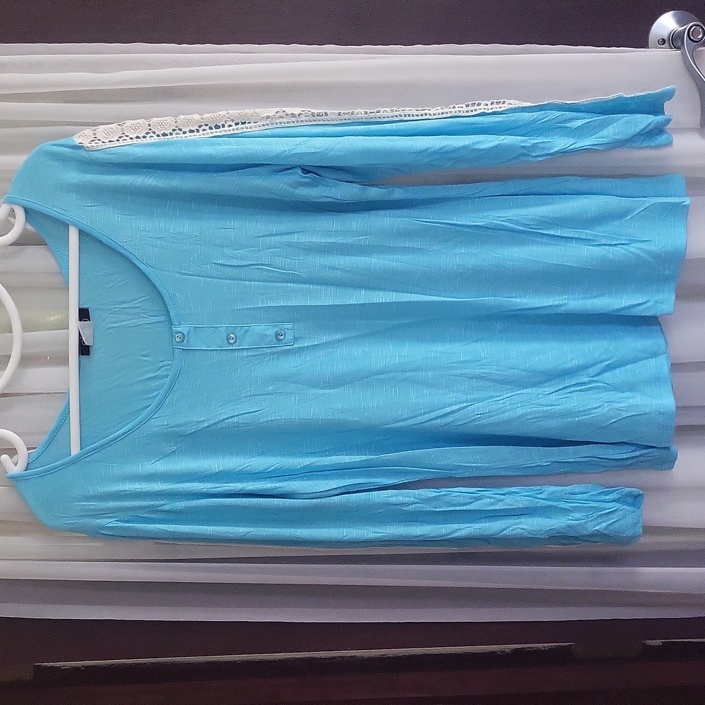 Juniors 2XL Deb long sleeve light blue long sleeve top